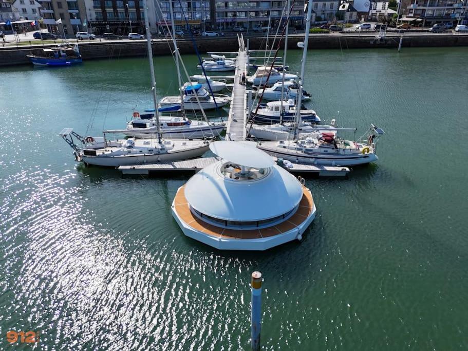 Anthenea Suite Hoteliere Flottante Perros-Guirec Exterior photo